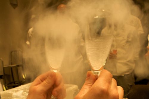 liquid nitrogen glass chilling