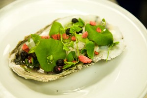 Chang's dish. His explanation doesn't do justice to the level of anger he felt when he realized how poorly documented the eating habits of Native Americans (he was specifically interested in those in Manhattan). He read everything he could and spoke to everyone ehe could and came to the conclusion that we know more about what the dinosaurs ate than what the Native Americans were eating in 1491 Manhattan.